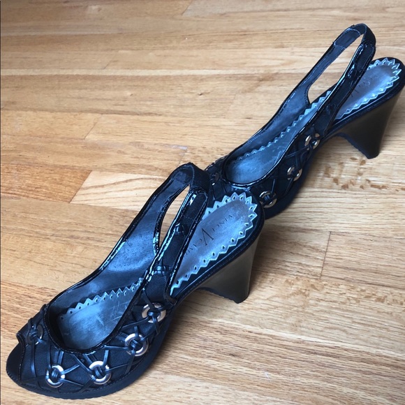 Vince Camuto  Black Shoes - Picture 3 of 5